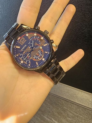 Men's quartz wristwatch new, black with metal strap