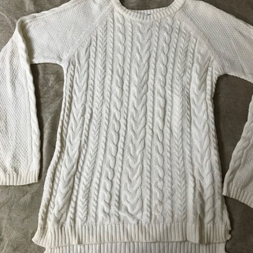 Basic Cable Knit White Sweater Size S used