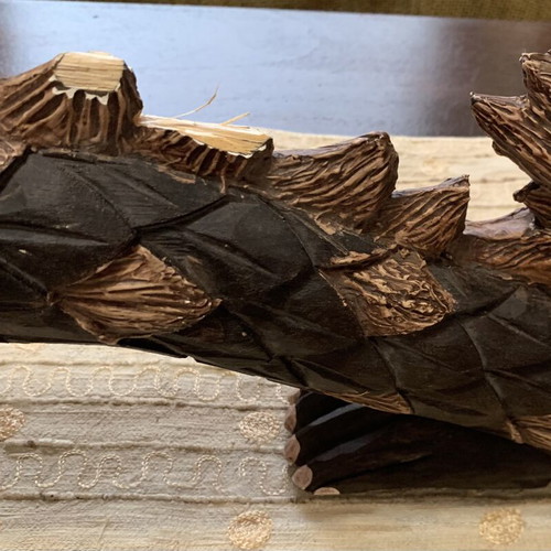 Wooden dragon 1 meter, like new with minor damage