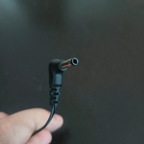 Philips Car Adapter AY4133 used in excellent condition