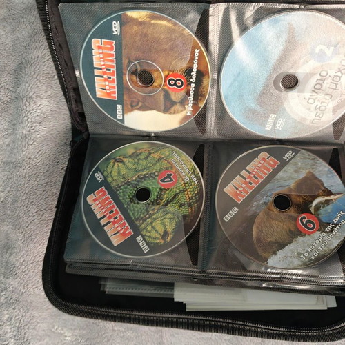 CD/DVD carrying case like new