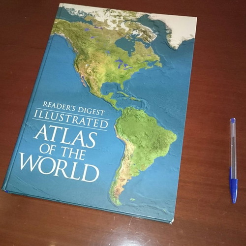 Reader's Digest Atlas of the World luxury edition in good condition