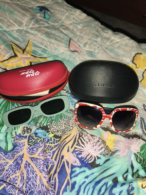 Sunglasses two pairs like new with cases