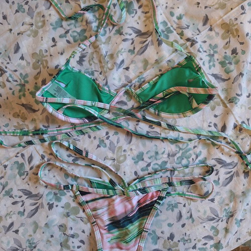 H&M bikini like new, green and pink with cords, size S