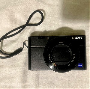 Sony Cyber-Shot DSC-RX100 III μαζί με εξοπλισμό