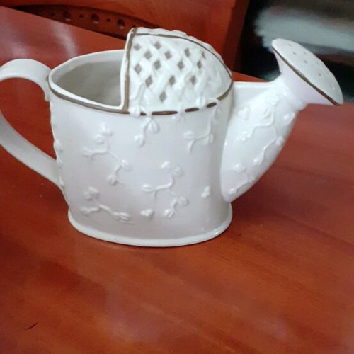 Decorative ceramic watering can with embossed pink roses 16 cm like new