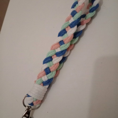 Macrame keychain like new, multicolored