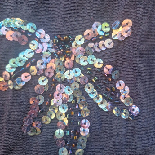 Sequin embroidered blue t-shirt like new, size M