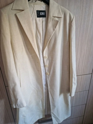 Club Kino long blazer like new, ecru color