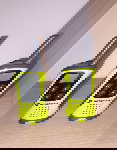 Motorola Tlkr walkie talkie