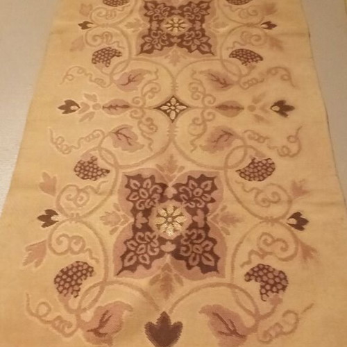 Silk table runners set of two like new