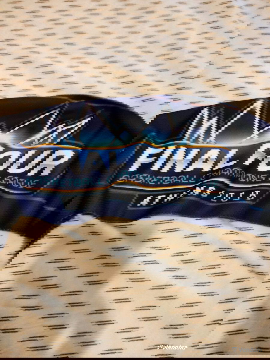 Κασκόλ Final Four Basketball Champions… € 160,00
