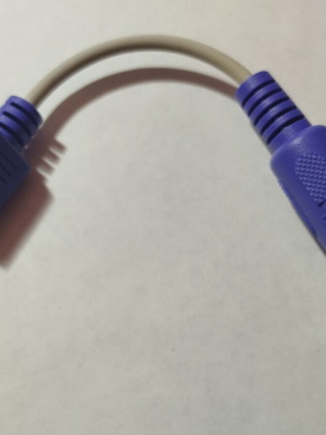 PS2 Keyboard to AT Convertor 6 pin Mini Din F to 5 pin Male like new