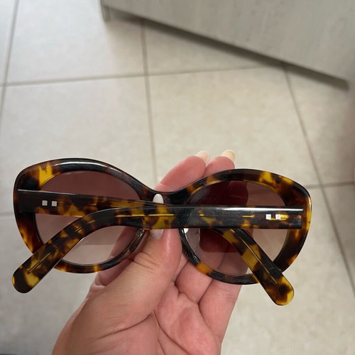 Tortoise sunglasses like new, brown