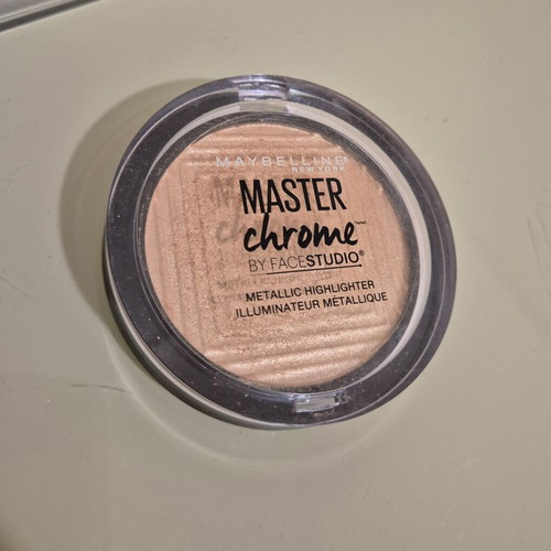 Maybelline Master Chrome Metallic Highlighter 100 Molten Gold nearly new