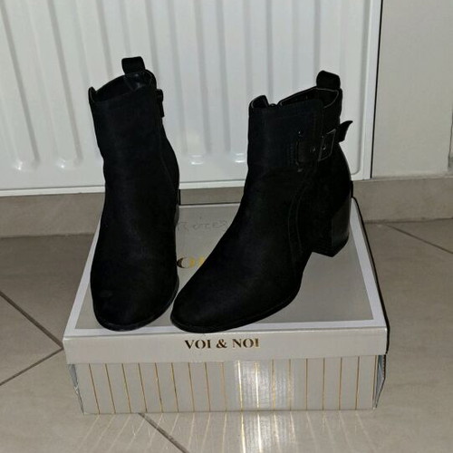 Voi&Noi castor boots No.38 like new, black