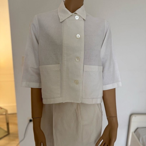 Ikks white linen 3/4 short jacket like new with side buttons