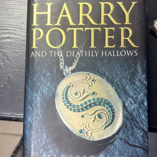 Harry Potter and the Deathly Hallows hardcover book by J. K. Rowling