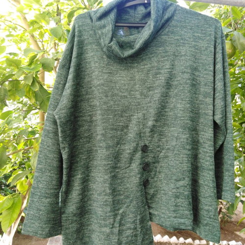 Women's sweaters used, pack of 4, size large