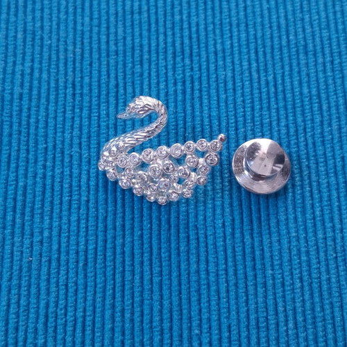 Swarovski pin silver tone like new