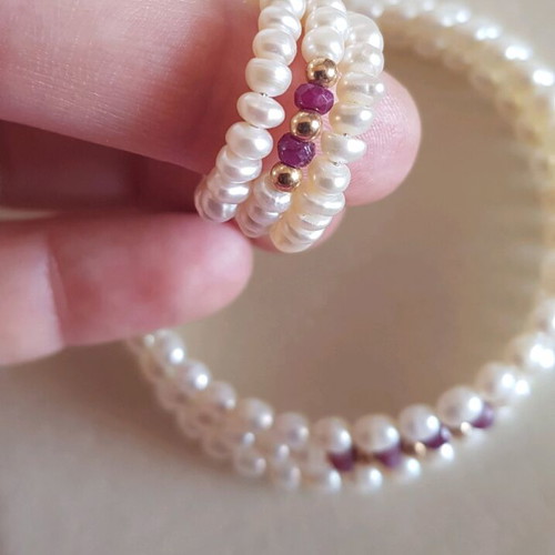 Jewelry set used with pearls, rubies and 14K gold beads bracelet and ring