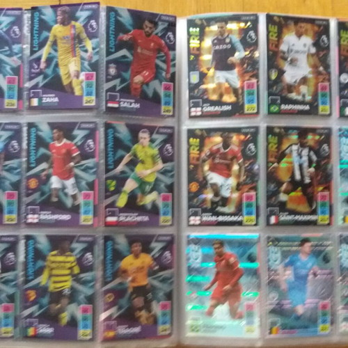 Premier League 2021-2022 Adrenalyn XL album with 445/468 cards like new
