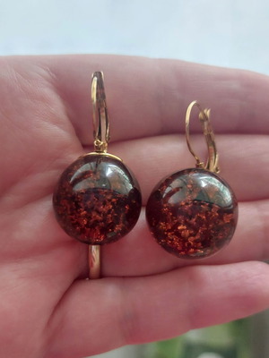 Dangling earrings new, gold and brown
