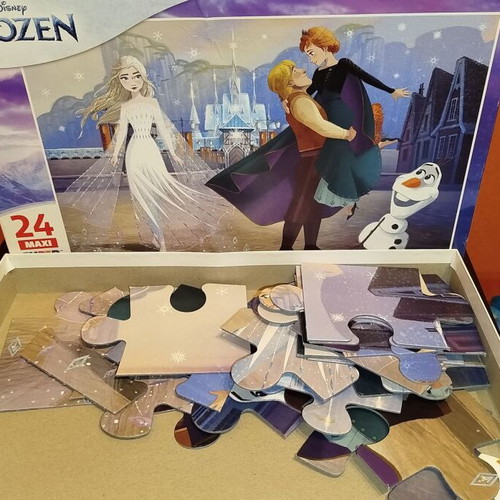 Frozen Puzzle like new