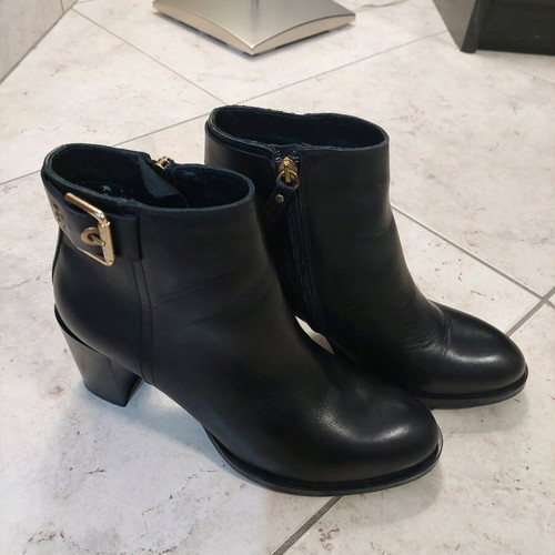 Tommy Hilfiger leather ankle boots new, black, size 39