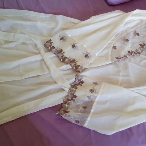 Satin set nightgown and robe like new, small, ivory color, excellent quality Elizabeth George