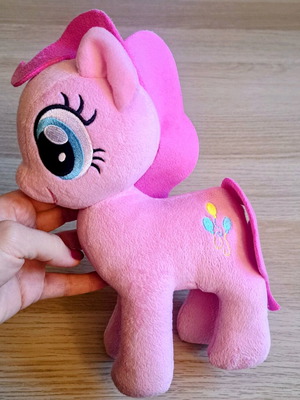 Hasbro My Little Pony Friendship Is Magic Princess Pinkie Pie plush like new