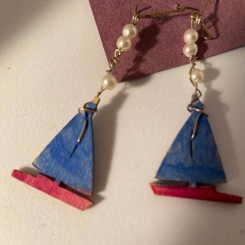 Wooden painted sailboat earrings with pearls summer style
