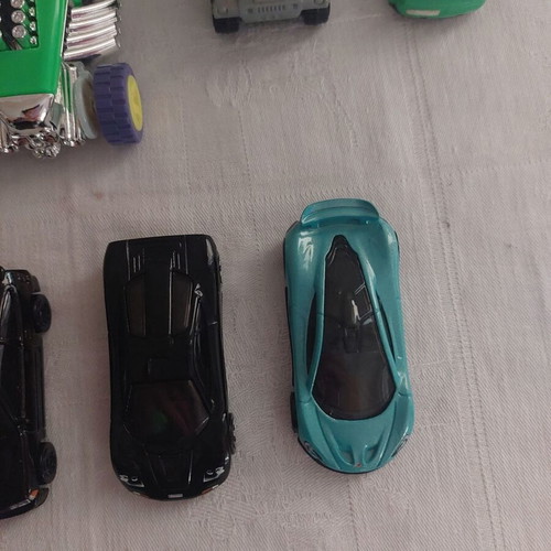 Hotwheels cars used, set of 8