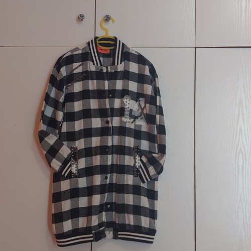 Shacket shirt-jacket plaid white, black, grey size S like new
