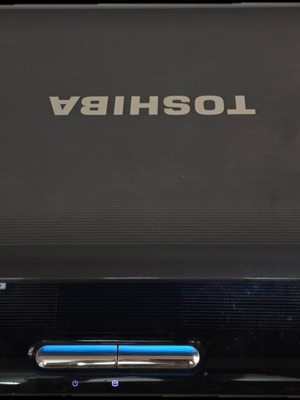 Toshiba Satellite A300 laptop used, 15.6 inch, 4GB RAM, Linux