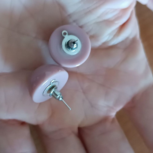 Plastic stud earrings set in lilac and dusty apple colors like new