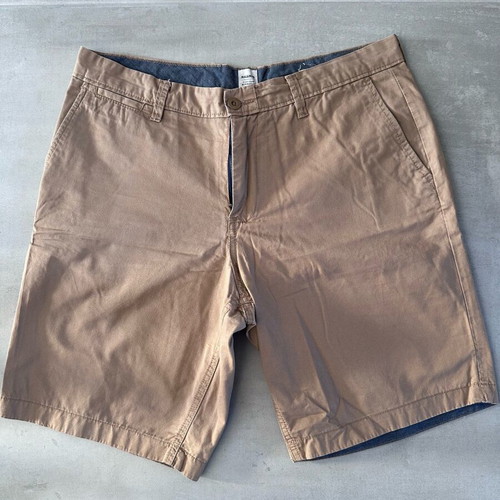 Pull & Bear men's beige bermuda shorts like new, size L