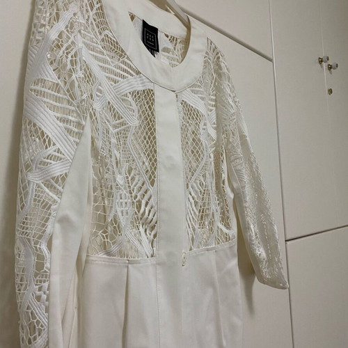 Access outerwear like new, white, size M