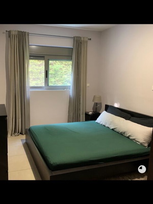Double bed 160x200 like new with slats without mattress
