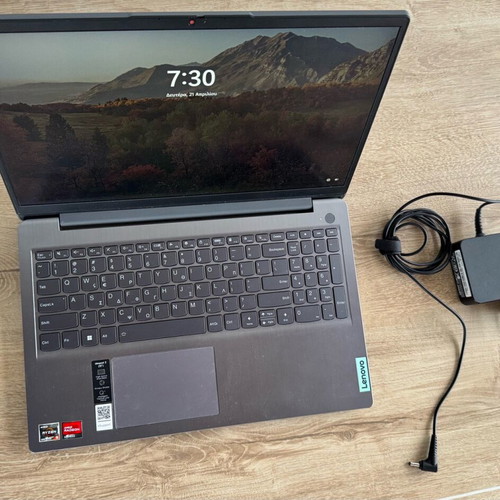 Lenovo IdeaPad 3 15ALC6 Laptop like new