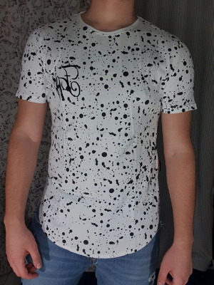 FW t-shirt used, size L, white with black spots