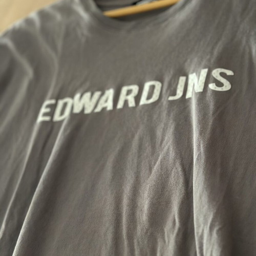 Edward Jeans T-shirt like new, oversize, size small, gray