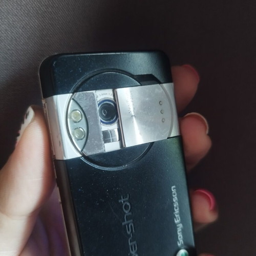 Sony Ericsson K550i phone