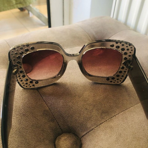 Butterfly sunglasses used with rhinestones