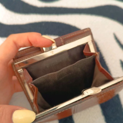 Kenzo vintage wallet in good condition, brown