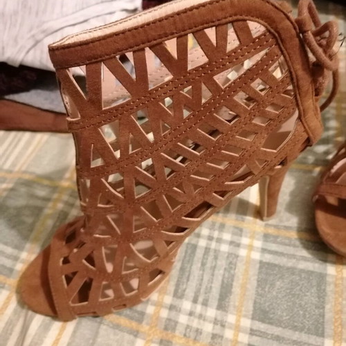 Summer ankle boots brown like new, size 37.5