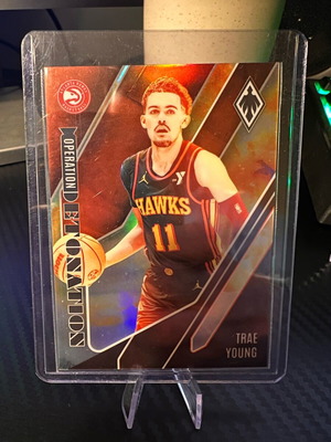 Trae Young 2023-24 Panini Phoenix Operation Detonation Orange 49/49 σαν καινούργιο
