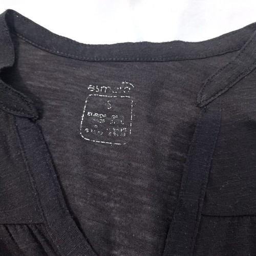 Black sleeveless blouse used, size small with buttons