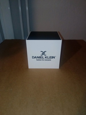 Daniel Klein watch box new, plastic
