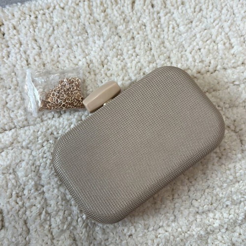 Beige hand bag like new